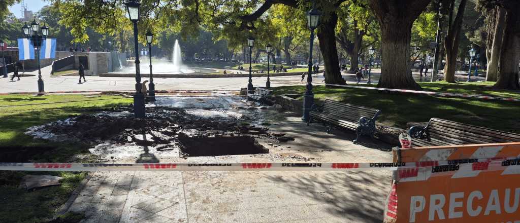 &iquest;Por qu&eacute; se inund&oacute; un sector de la Plaza Independencia?