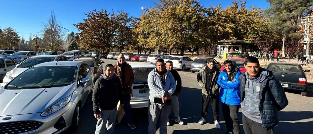 Expulsados del Regatas, lavacoches piden ayuda para seguir trabajando