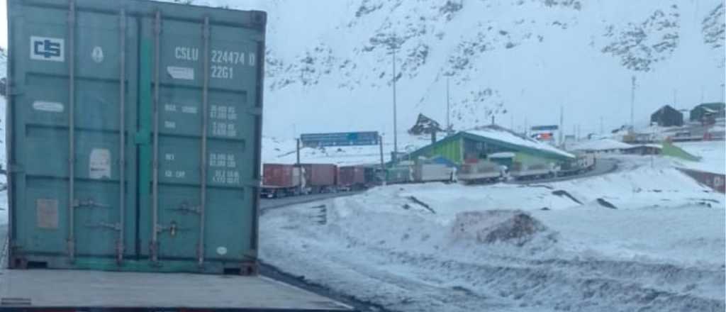 Este domingo cierran el Paso Cristo Redentor por nuevas nevadas