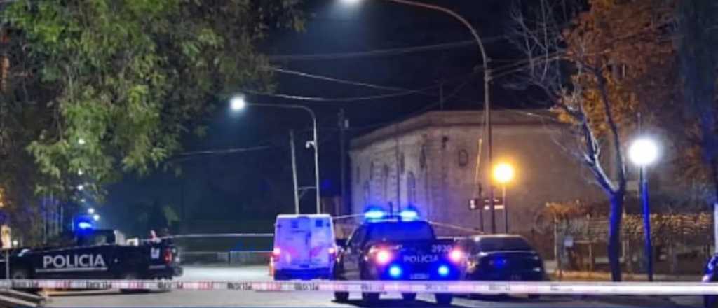 Intentaron robar un auto en Guaymallén y cayeron a un zanjón