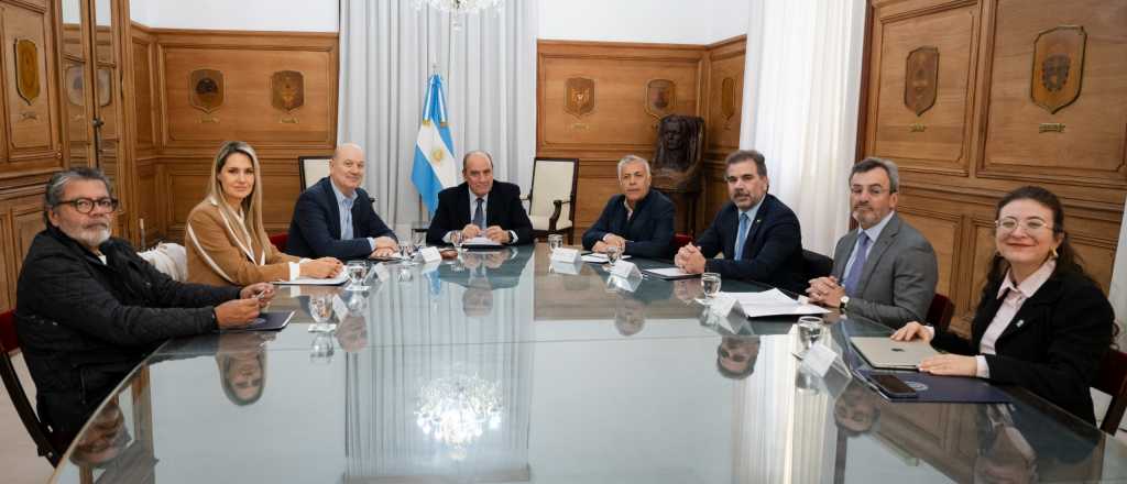 Con Cornejo protagonista se reunió el Consejo de Mayo