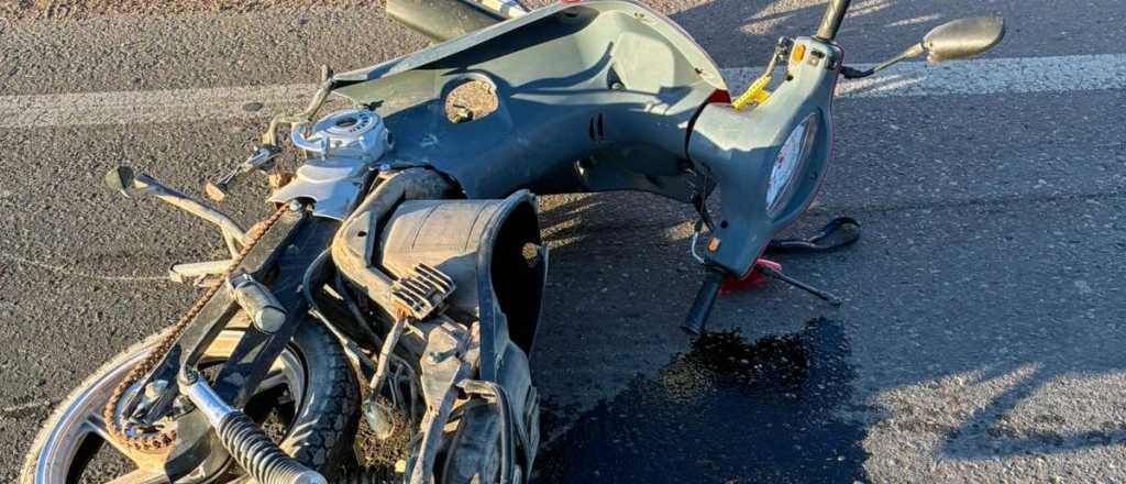 Una motociclista result&oacute; herida de gravedad tras chocar en General Alvear