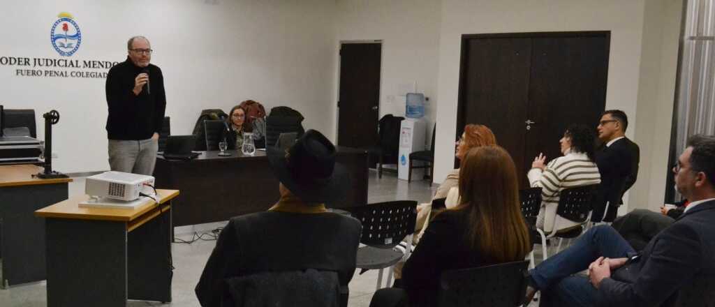 La Corte de Mendoza invit&oacute; a un cient&iacute;fico para estudiar el sue&ntilde;o de los jueces