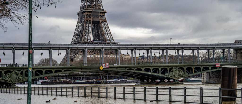 Tormentas en Francia dejan 2 muertos y decenas de heridos