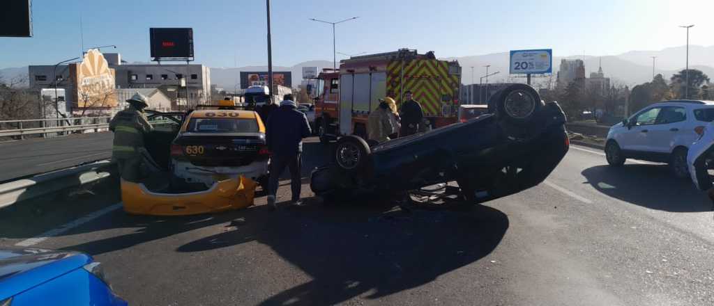 Caos en el Acceso Este: un choque en cadena afectó a seis autos