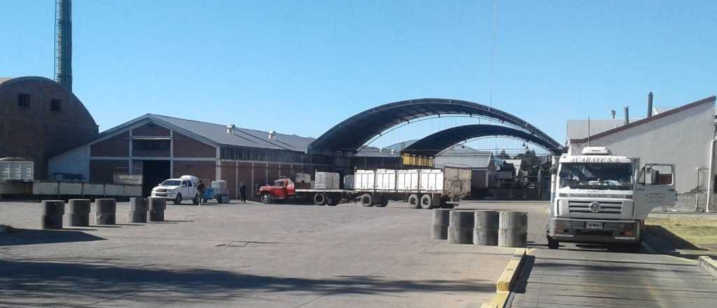 Por qué Caputo multó a una conservera mendocina