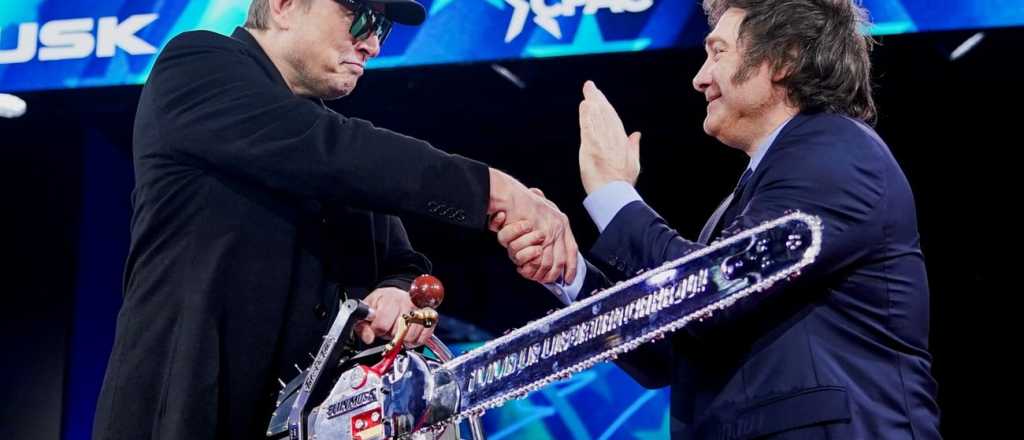 Un desprecio que le dolerá a Milei: Elon Musk le da la espalda con la motosierra