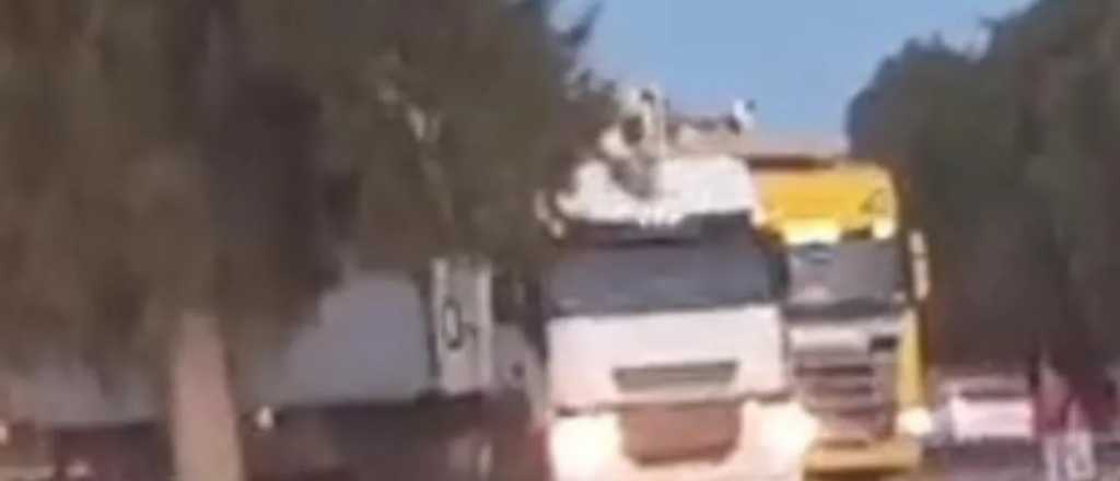Tres camioneros chocaron en la Ruta 7