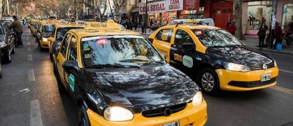 Ofertas y descuentos en taxis para competir con Uber