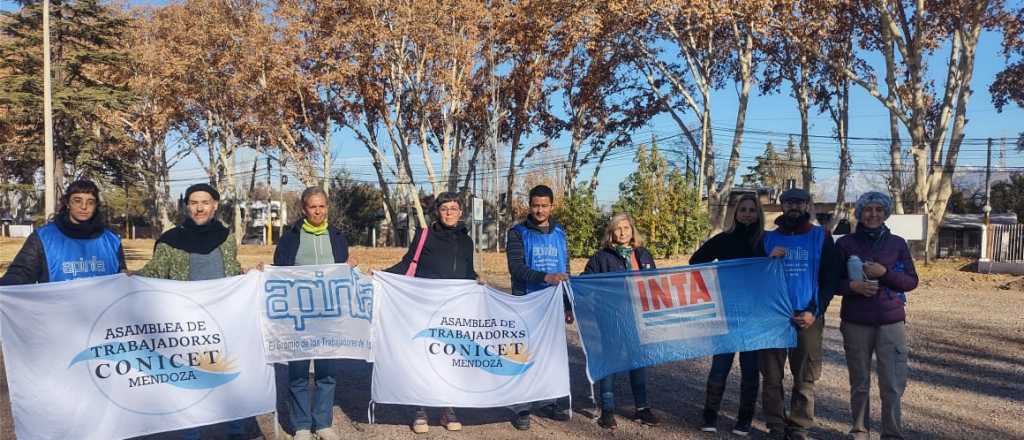 Trabajadores del INTA Mendoza contra la reestructuraci&oacute;n