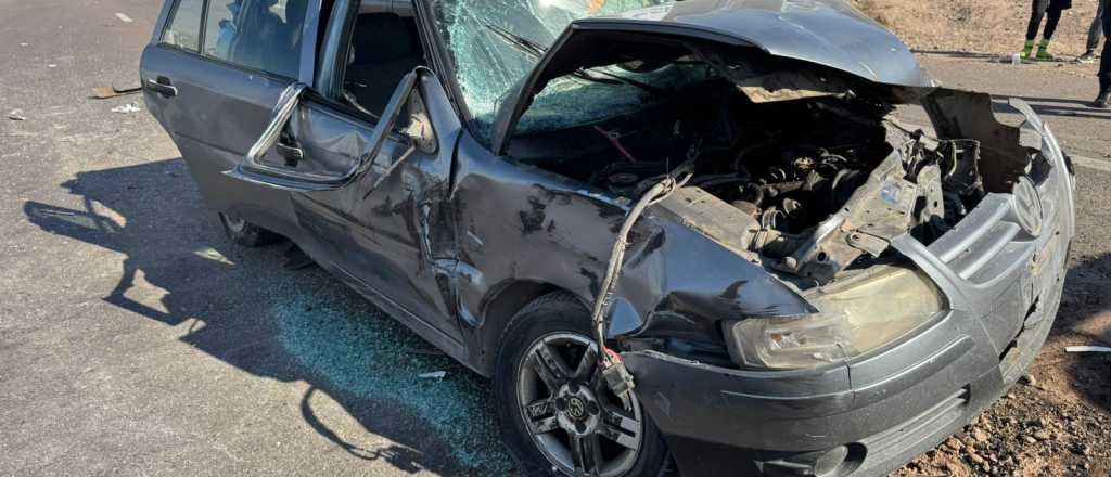 Video: tres heridos tras un fuerte choque en el Acceso Sur