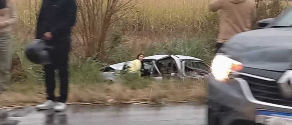 Un mendocino y su hija protagonizaron un choque en cadena en Tucumán