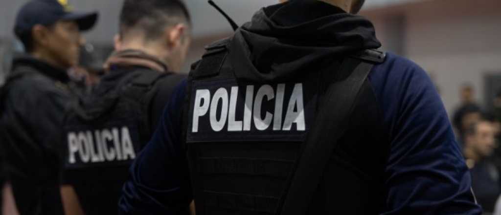 Echaron a un subcomisario de Mendoza por un falso allanamiento y amenazas