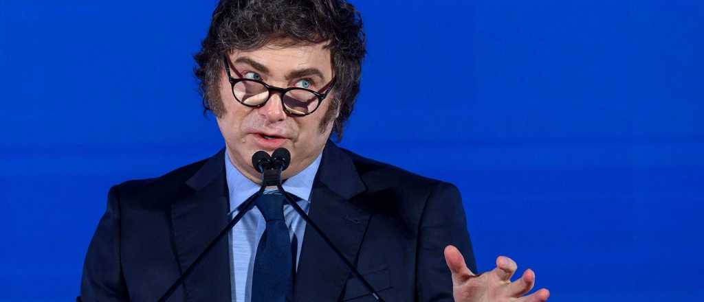 Milei tildó de "genocidas" y "asesinos" a los senadores y cargó contra Villarruel