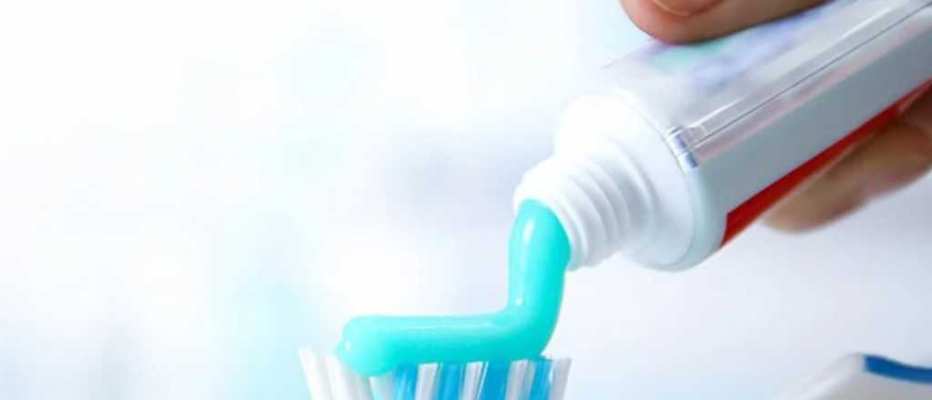 ANMAT prohibi&oacute; una crema dental Colgate por ampollas y ardor en la boca