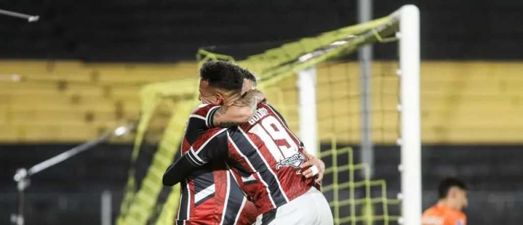 Central Córdoba goleó a Cerro Largo en Uruguay y jugará contra Lanús