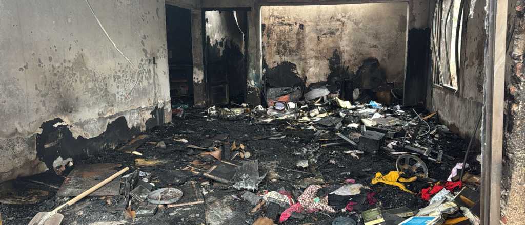 Se incendió una casa en Ciudad y hay perdidas totales