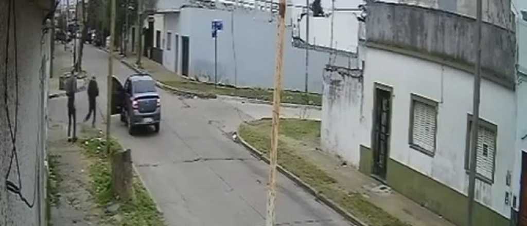 Video: asesinaron a un chofer de una aplicación de viajes para robarle al auto