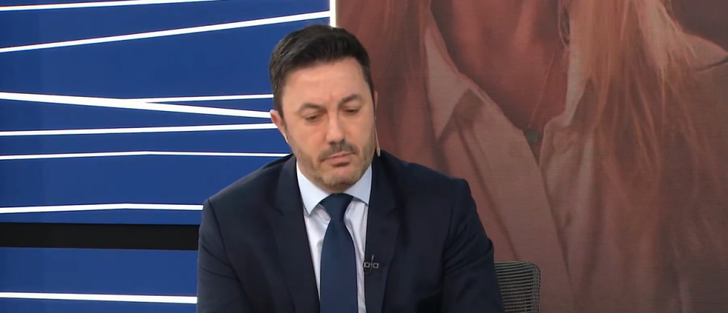 Petri cruz&oacute; a Villarruel: "Se pas&oacute; a la vereda de enfrente, es una traidora"