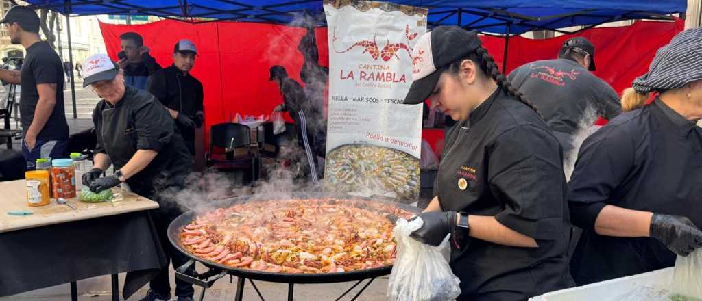 Más allá de la paella: los festejos por el Patrono Santiago en la Peatonal