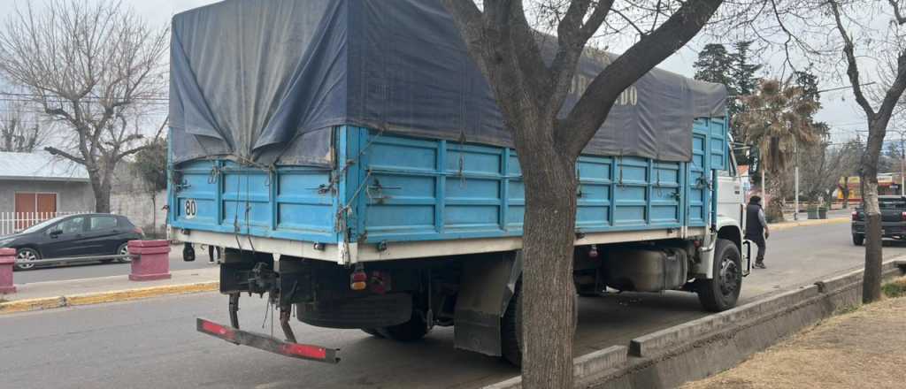 Dos detenidos quemando cables robados en Tupungato