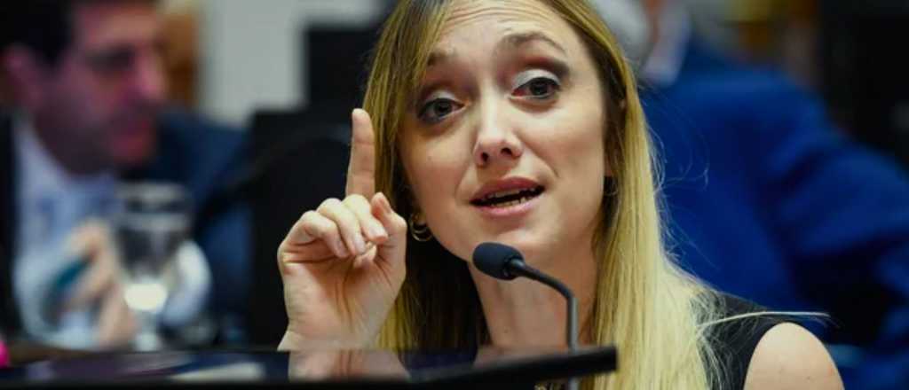 El dardo de Sagasti por el "cambio de jurisdicción" de su denuncia a Cornejo