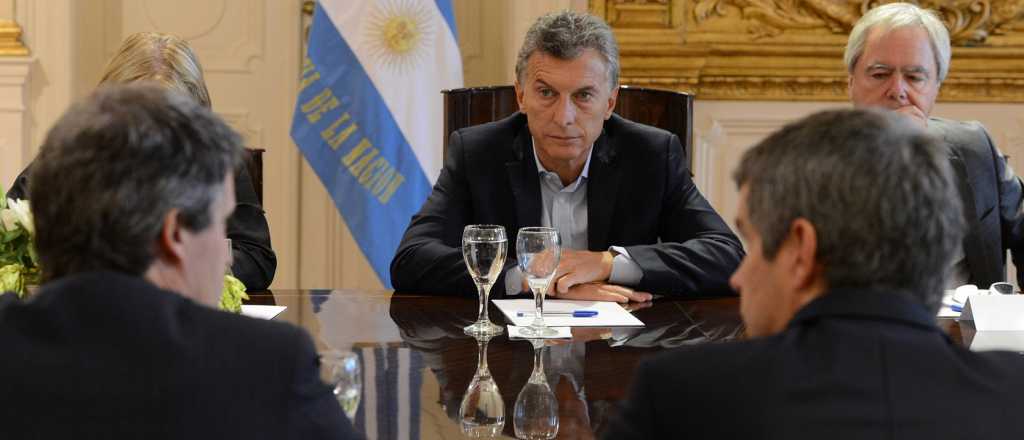 Macri encabeza reunión de gabinete y habrá legisladores mendocinos