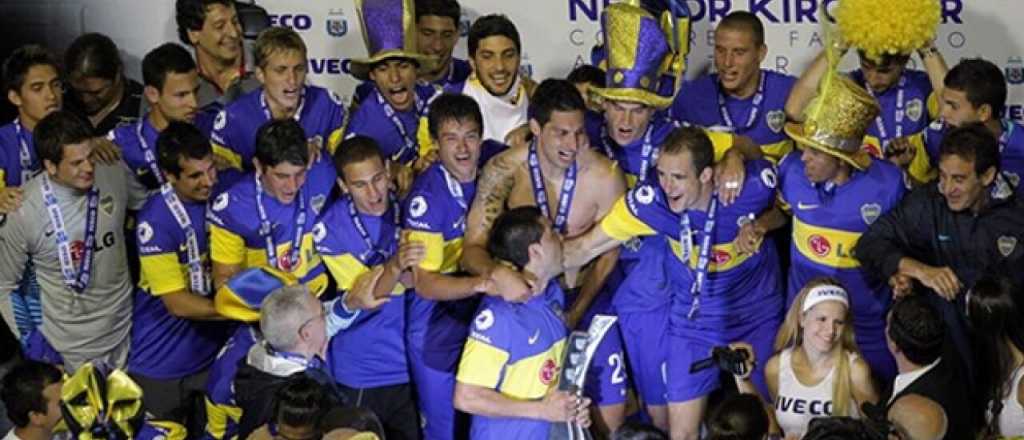 Fue campeón con Boca, es DT y se inscribió como jugador para no descender