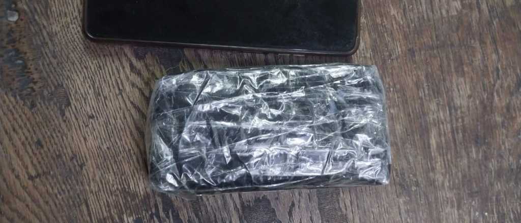 Detectaron a dos penitenciarios ingresando droga a Boulogne Sur Mer