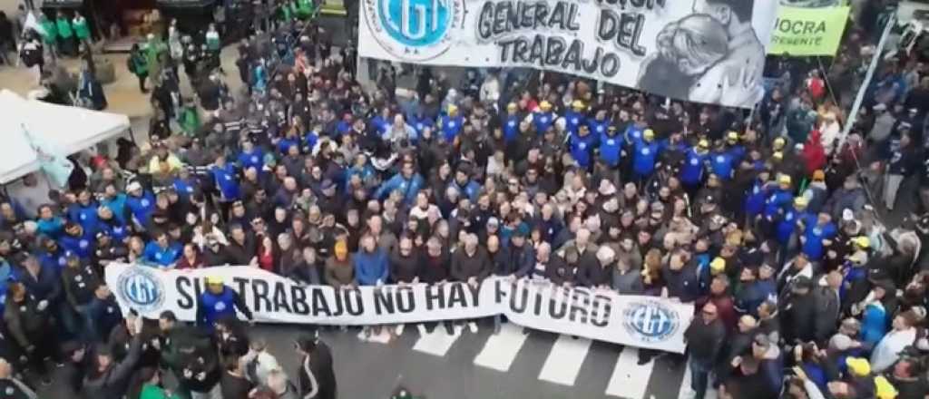 Reapareció la CGT, con cerco de seguridad propio