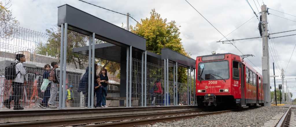 Metrotranvía: unos $194 millones para instalar los paradores inteligentes