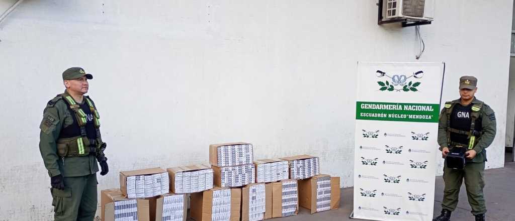 Hallaron droga y mercadería de contrabando que venían a Mendoza