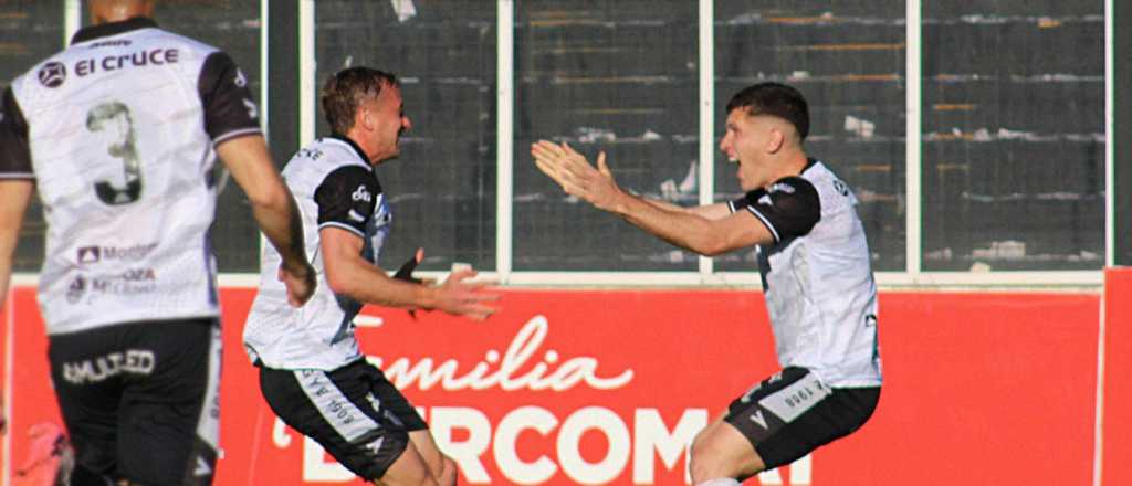 Video: los goles de Muñoz y Antonini para que el Lobo quede como único líder