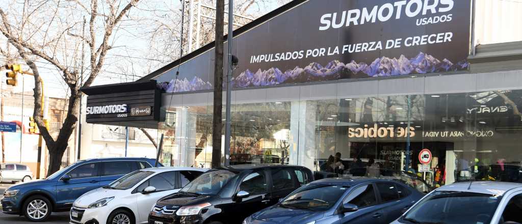 SurMotors abrió su local de autos usados en Godoy Cruz