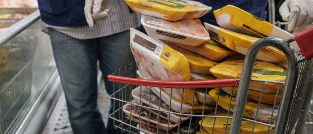 Imputado: el subgerente del VEA de San Martín intentó robar 200 kilos de pollo