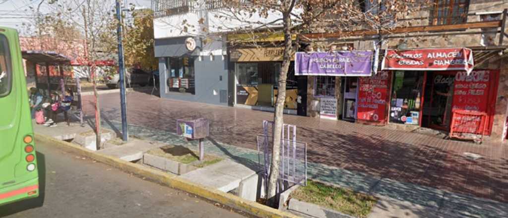 Robaron en un comercio de Godoy Cruz: plata, cigarrillos y un teléfono