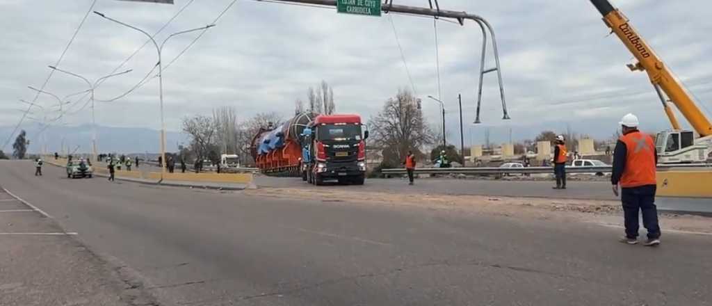 Por qué se frenó el traslado del reactor gigante de IMPSA