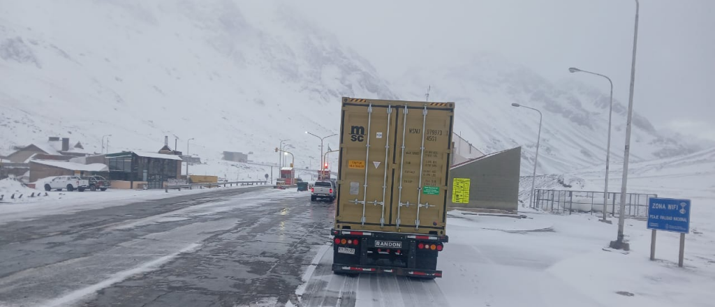 Abri&oacute; el Paso Cristo Redentor para cruzar a Chile