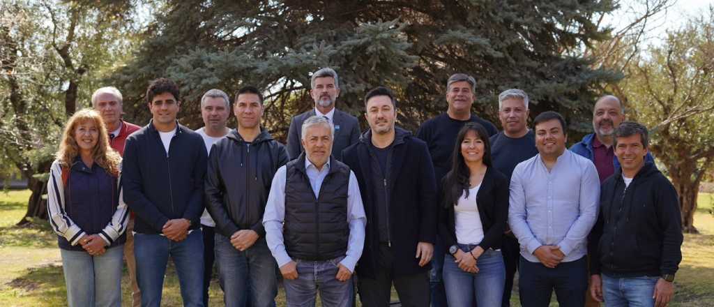 Cornejo y Petri sellaron la candidatura en la residencia de La Puntilla