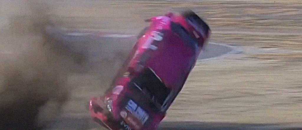 Video: escalofriante vuelco en la previa del TC2000 en Río Negro