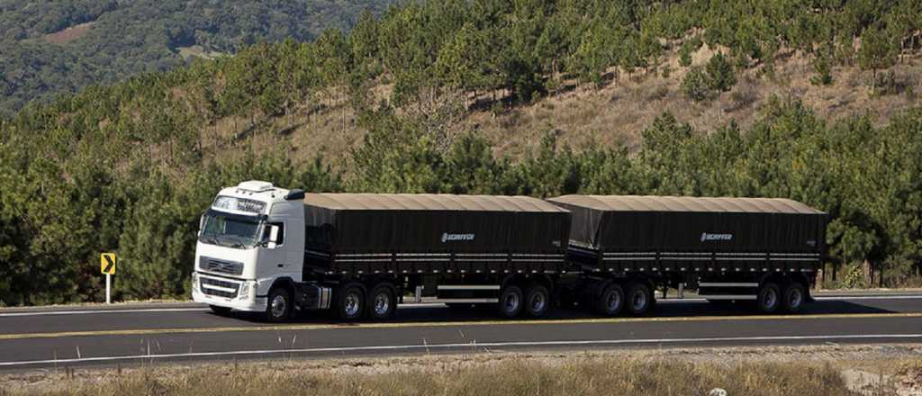 El Gobierno habilitó la circulación de bitrenes en rutas de Argentina