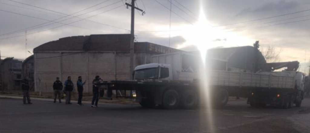 Chocaron dos camiones en Tunuyán