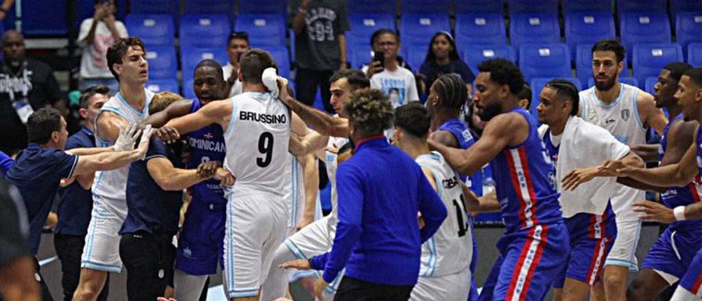 Papelón de Argentina en la AmeriCup: perdió y terminó a las trompadas