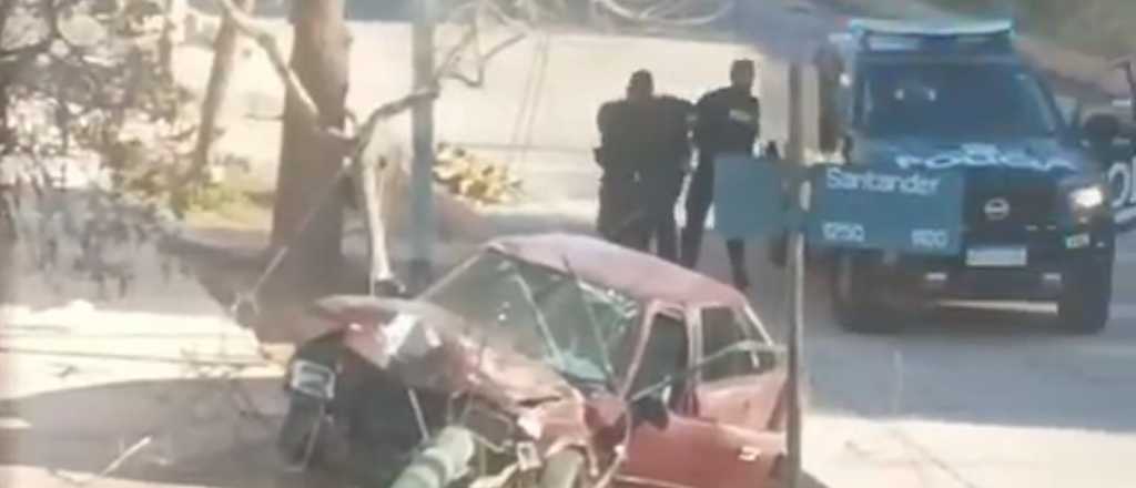 Amenazó a su ex frente a la Policía, huyó y chocó un poste en Godoy Cruz