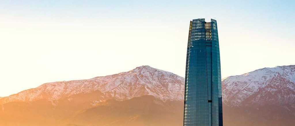 El reloj se adelanta en Chile y el Congreso argentino sigue en debate
