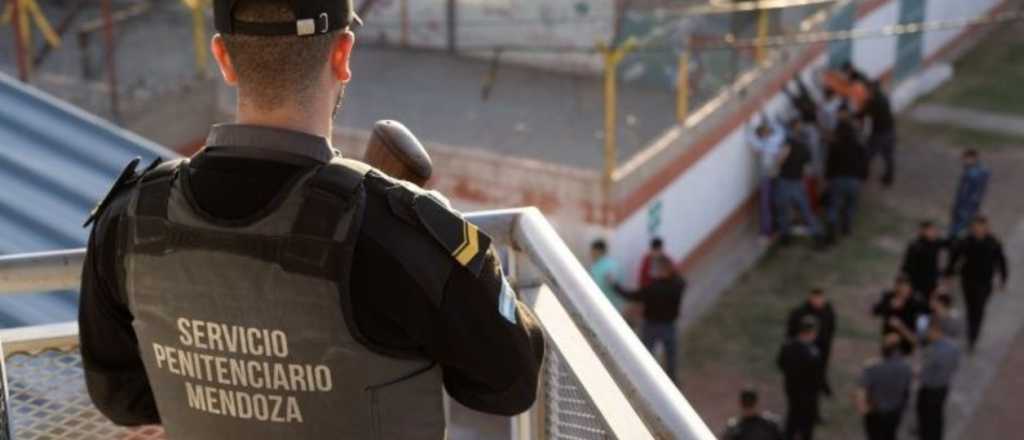 Investigan a un agente penitenciario por faltar 41 días a trabajar