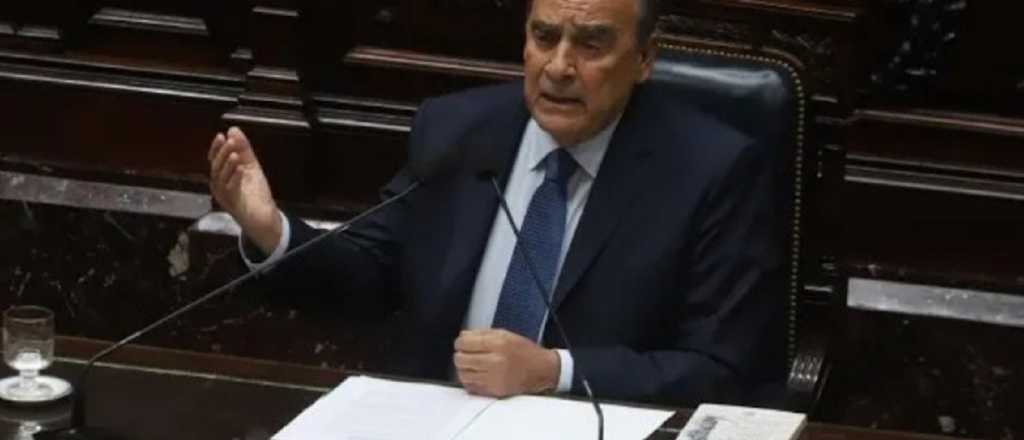 Francos expuso en Diputados su informe de gesti&oacute;n