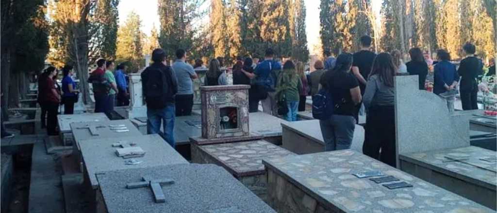 Conmovedor &uacute;ltimo adi&oacute;s a la docente asesinada en San Rafael