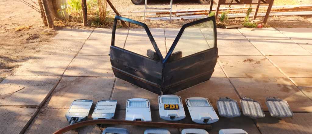 Recuperaron luminarias y autopartes robadas al norte de Mendoza