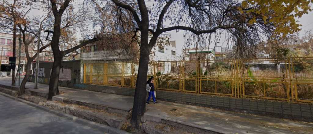 Buscan construir una escuela en pleno centro mendocino en 420 días
